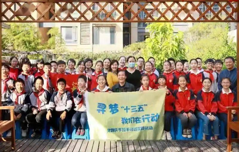 唐嫣与老公相处模式甜翻全网:爱人如养花典范